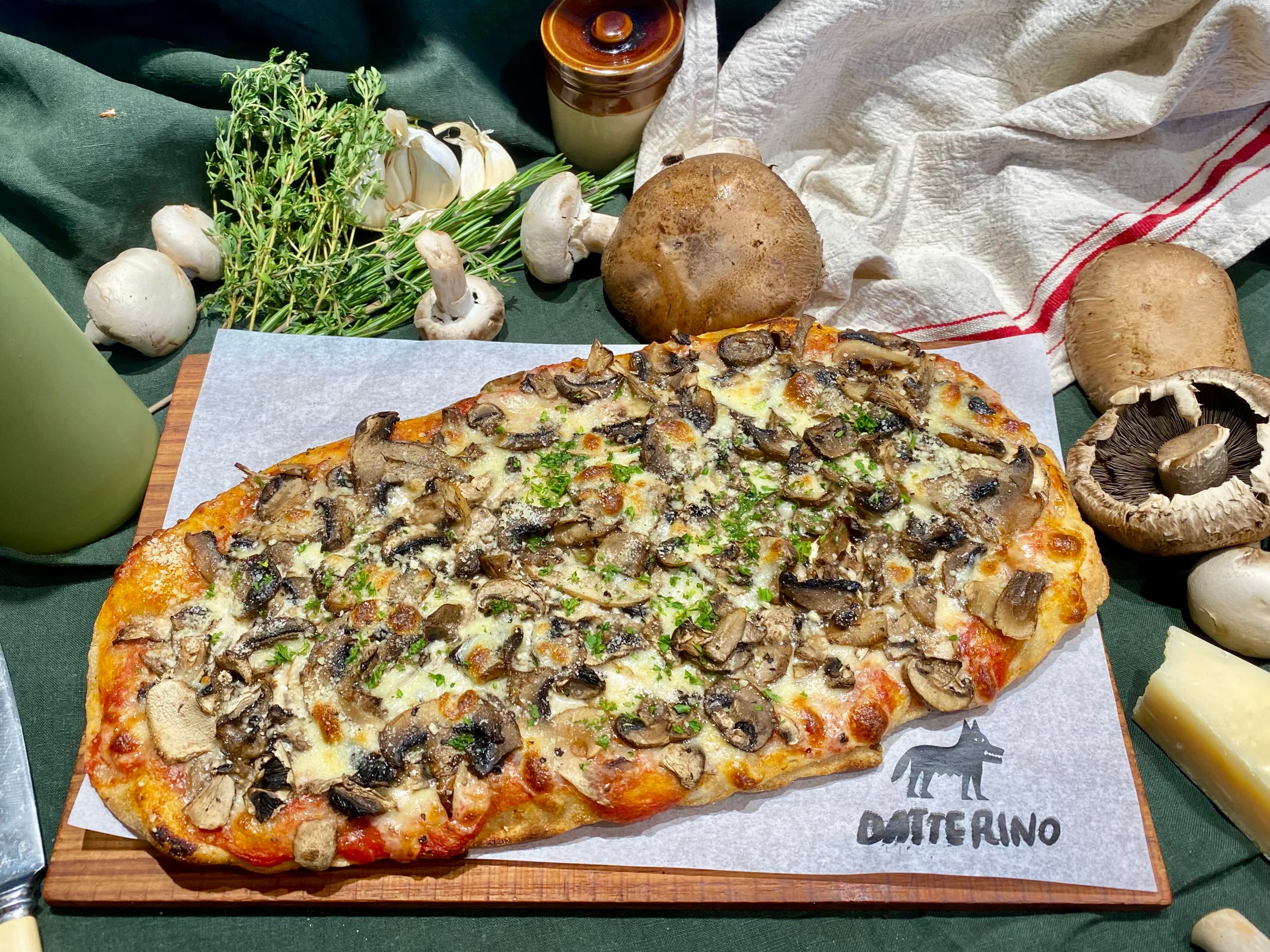 Pinsa Romana with fresh ingredients